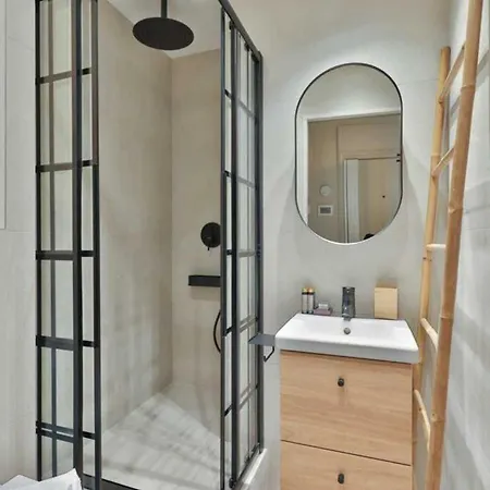 Modern - 1br-4p - Canal St-martin Apartment Paris
